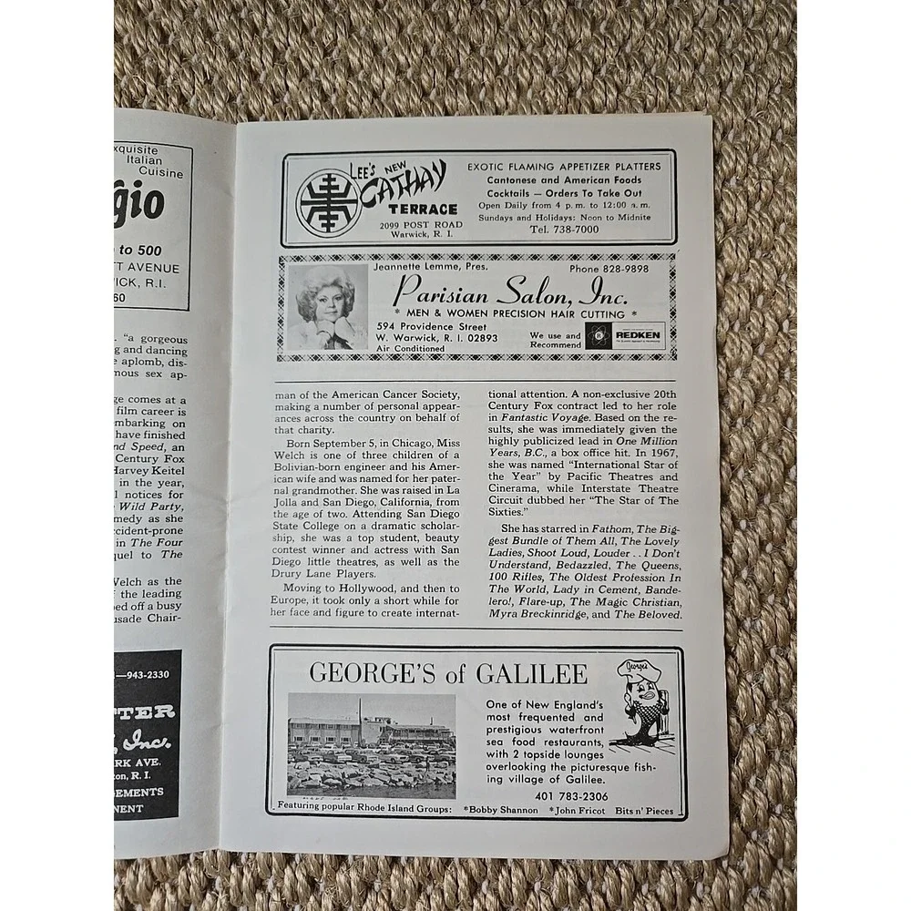 Rare Raquel Welch Warwick Musical Theatre RI Program 6/28-7/3, 1976
